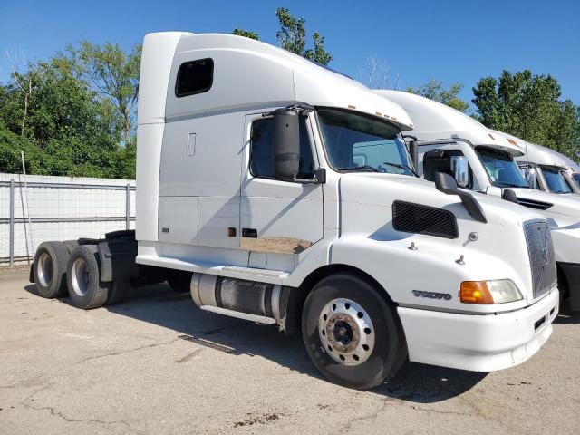 2002 Volvo Vn Vnl VIN: 4V4NC9TJ22N330335 Lot: 57054424