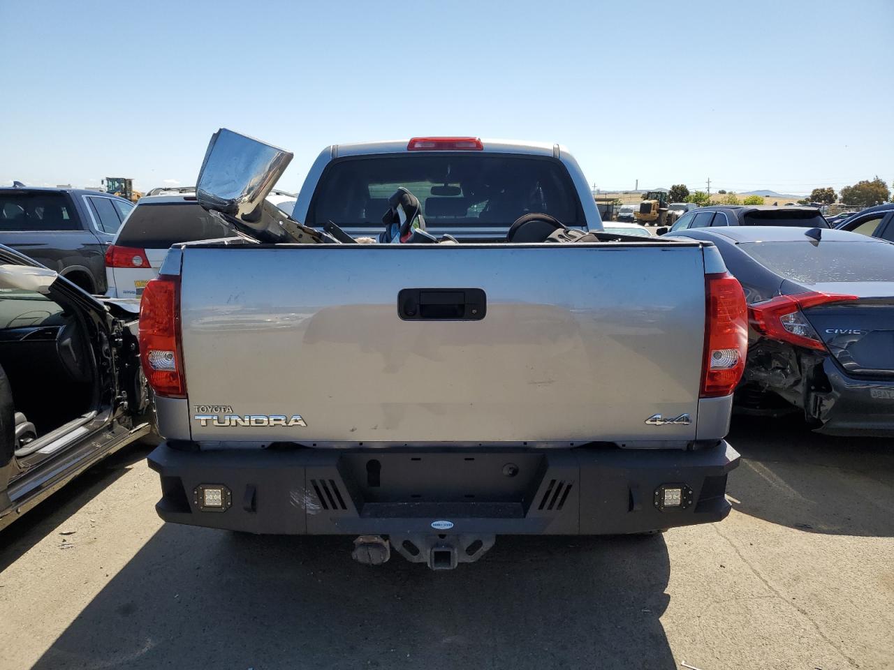 5TFHY5F19AX117481 2010 Toyota Tundra Crewmax Limited