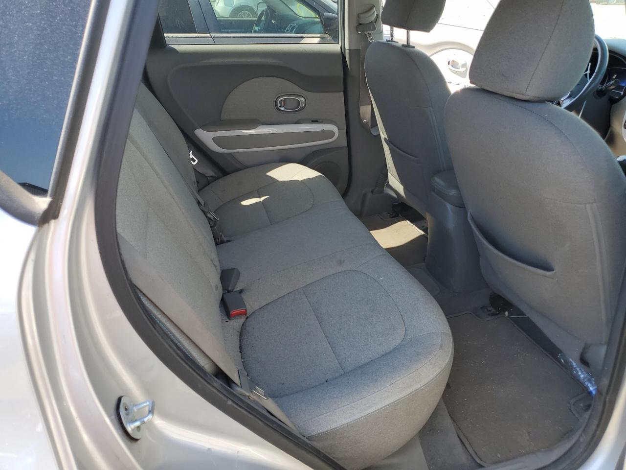 KNDJP3AE9G7016744 2016 Kia Soul Ev