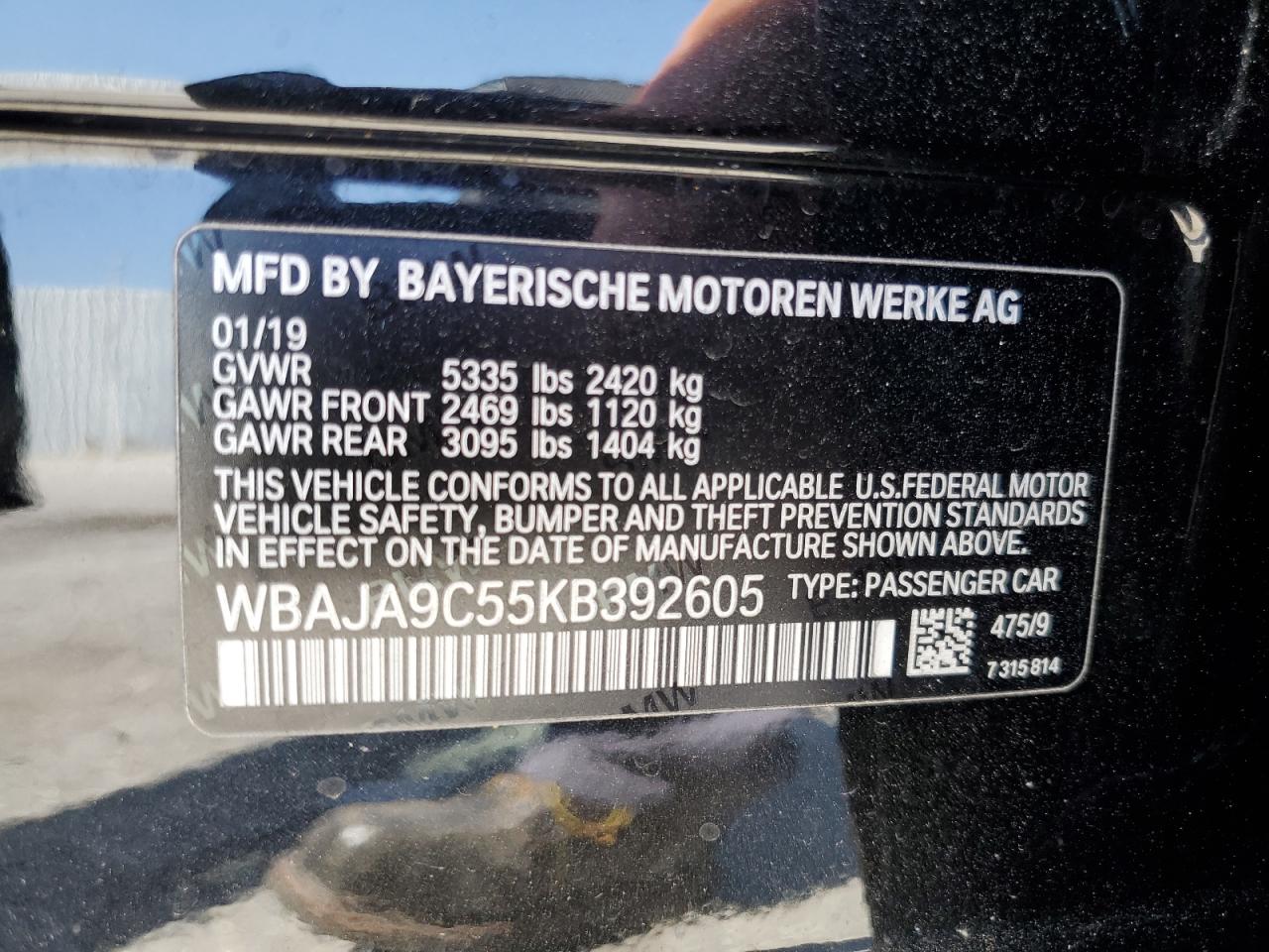 WBAJA9C55KB392605 2019 BMW 530E