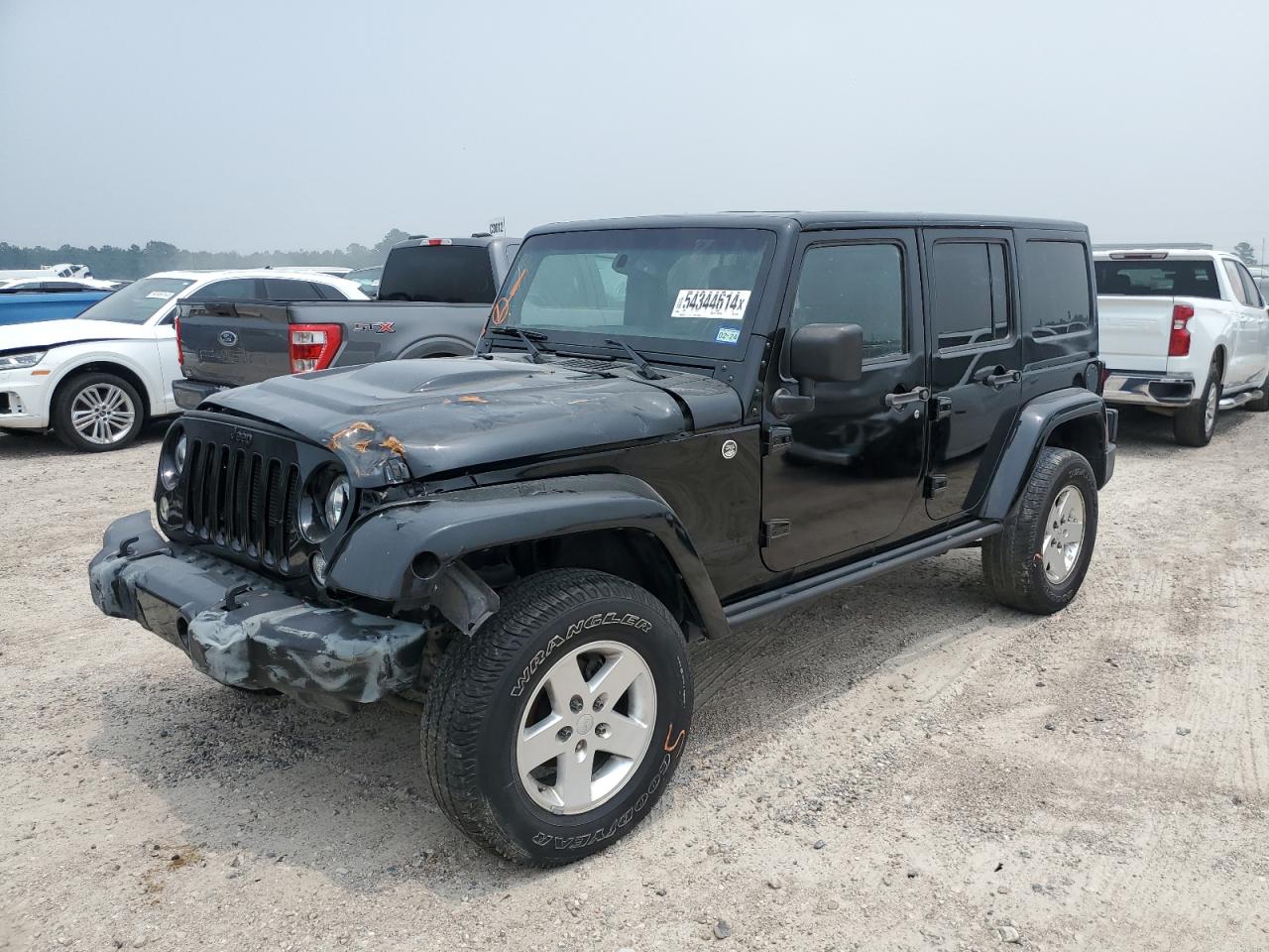 1C4HJWEG2FL699552 2015 Jeep Wrangler Unlimited Sahara