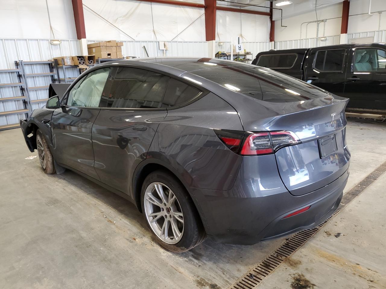 7SAYGAEE7PF934339 2023 Tesla Model Y