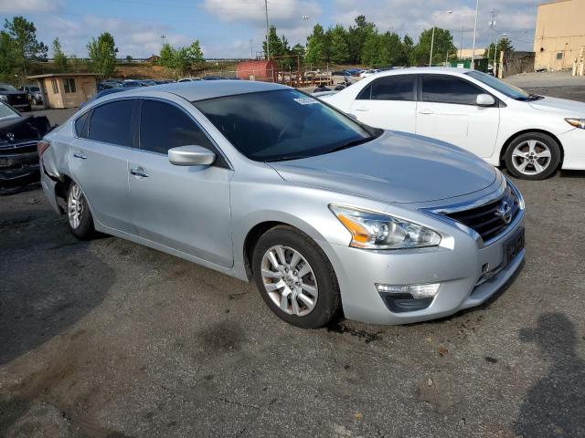 2015 Nissan Altima - Image 4