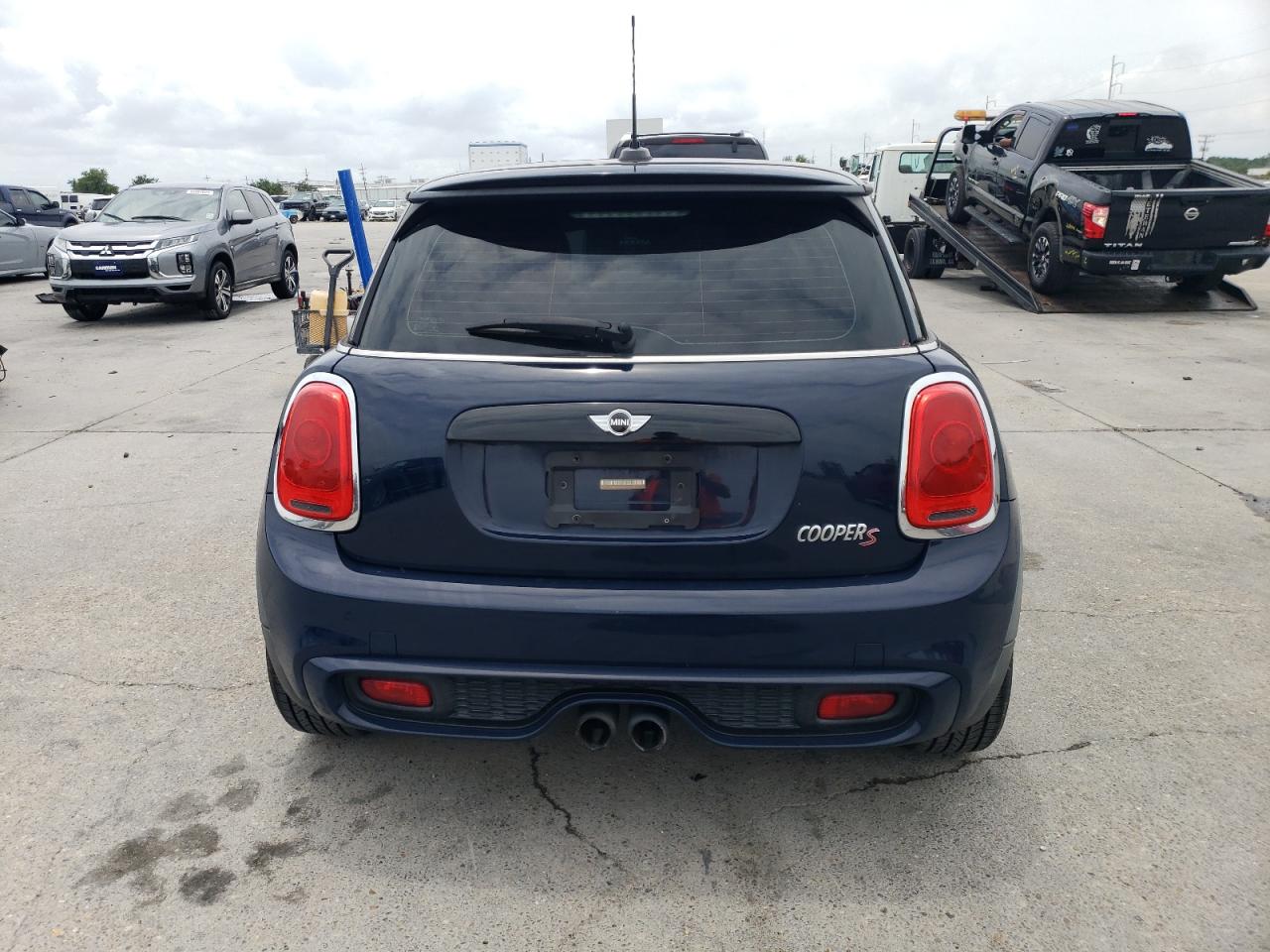 WMWXP7C5XG2A42751 2016 Mini Cooper S