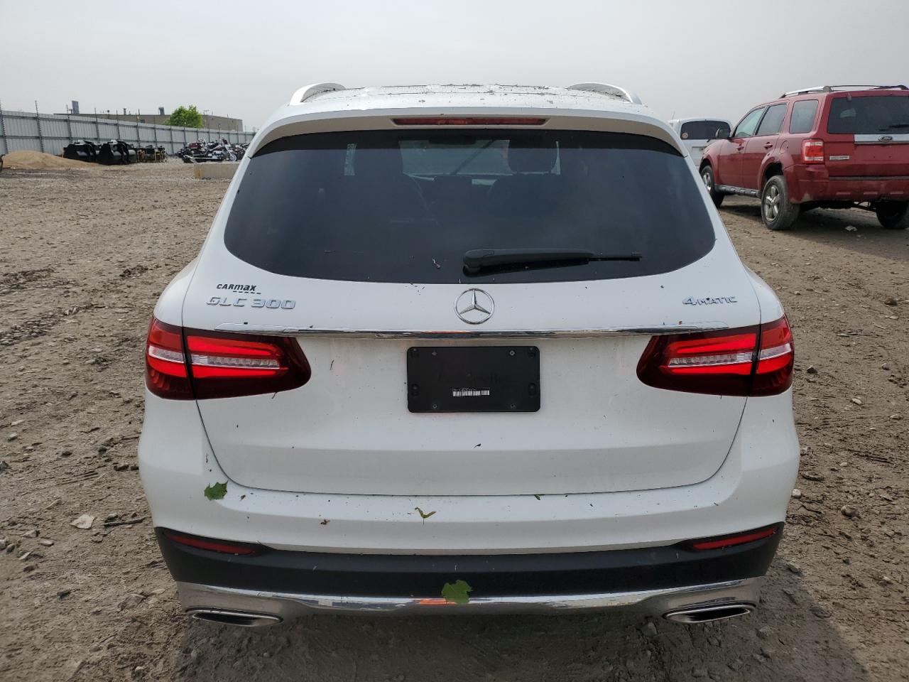 WDC0G4KB9KF660369 2019 Mercedes-Benz Glc 300 4Matic