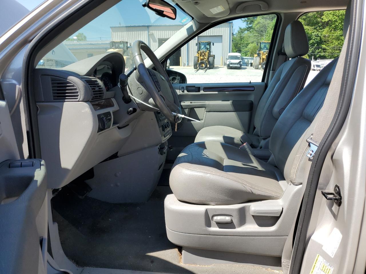 2FMDA522X6BA15120 2006 Ford Freestar Sel