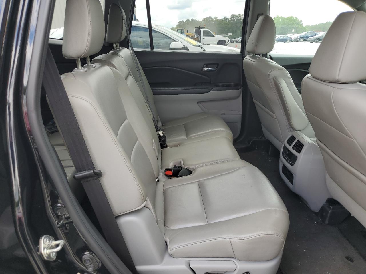 5FNYF5H53GB017708 2016 Honda Pilot Exl