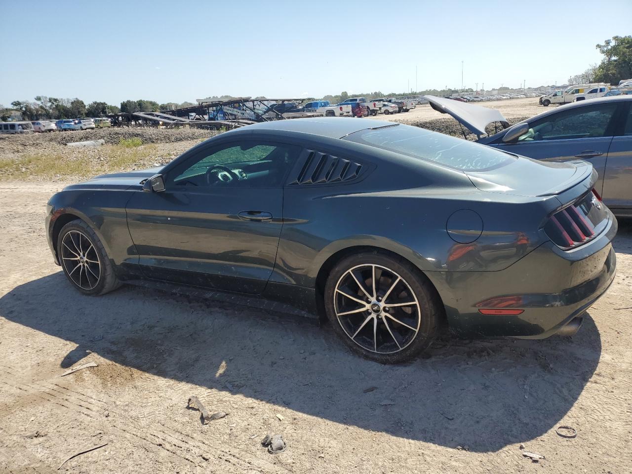 1FA6P8TH5G5212157 2016 Ford Mustang