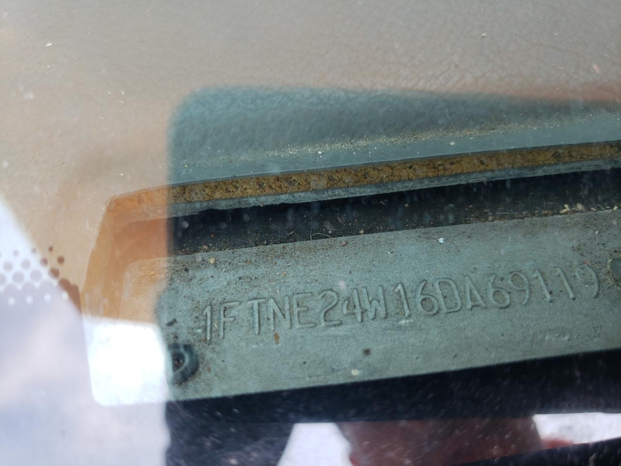 1FTNE24W16DA69119 2006 Ford Econoline E250 Van