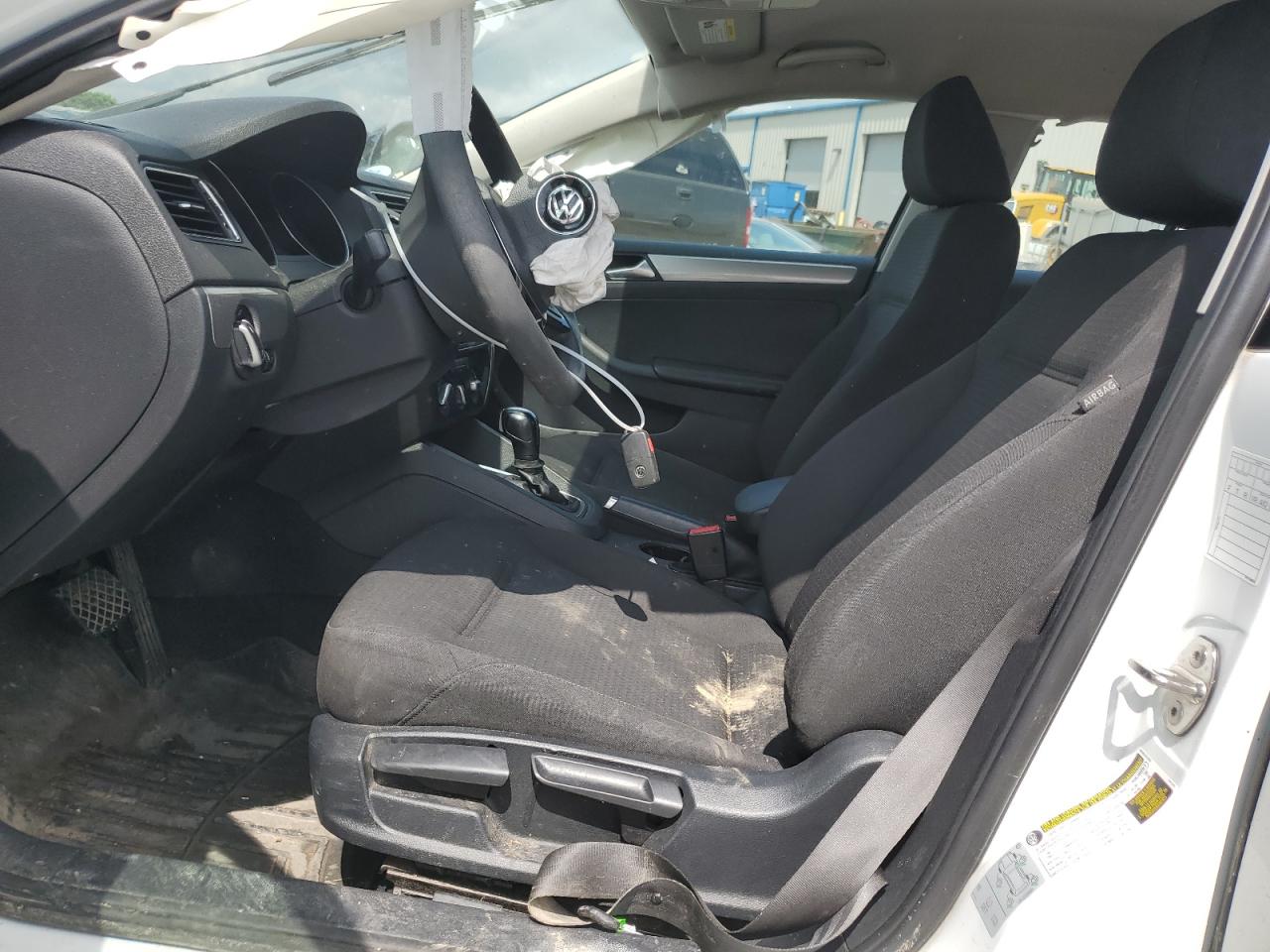 3VWD67AJ9GM261440 2016 Volkswagen Jetta Se