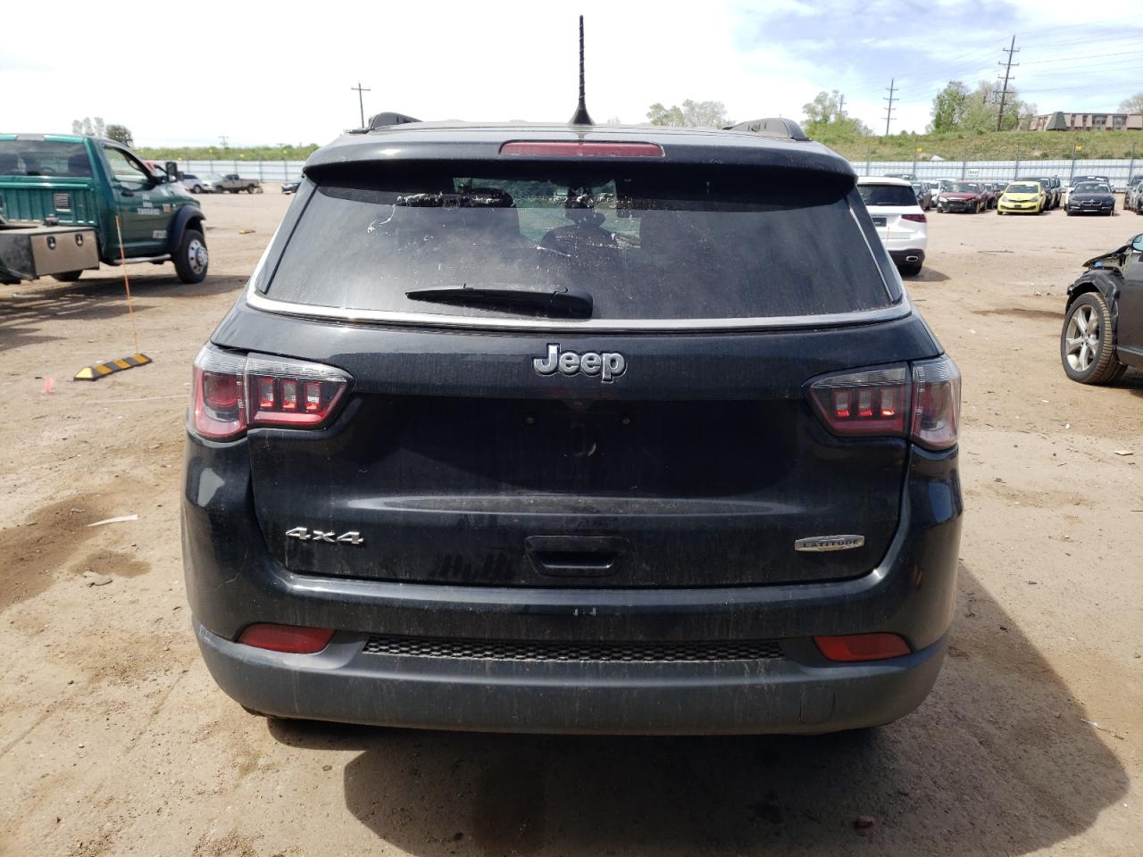 3C4NJDBB2JT343034 2018 Jeep Compass Latitude