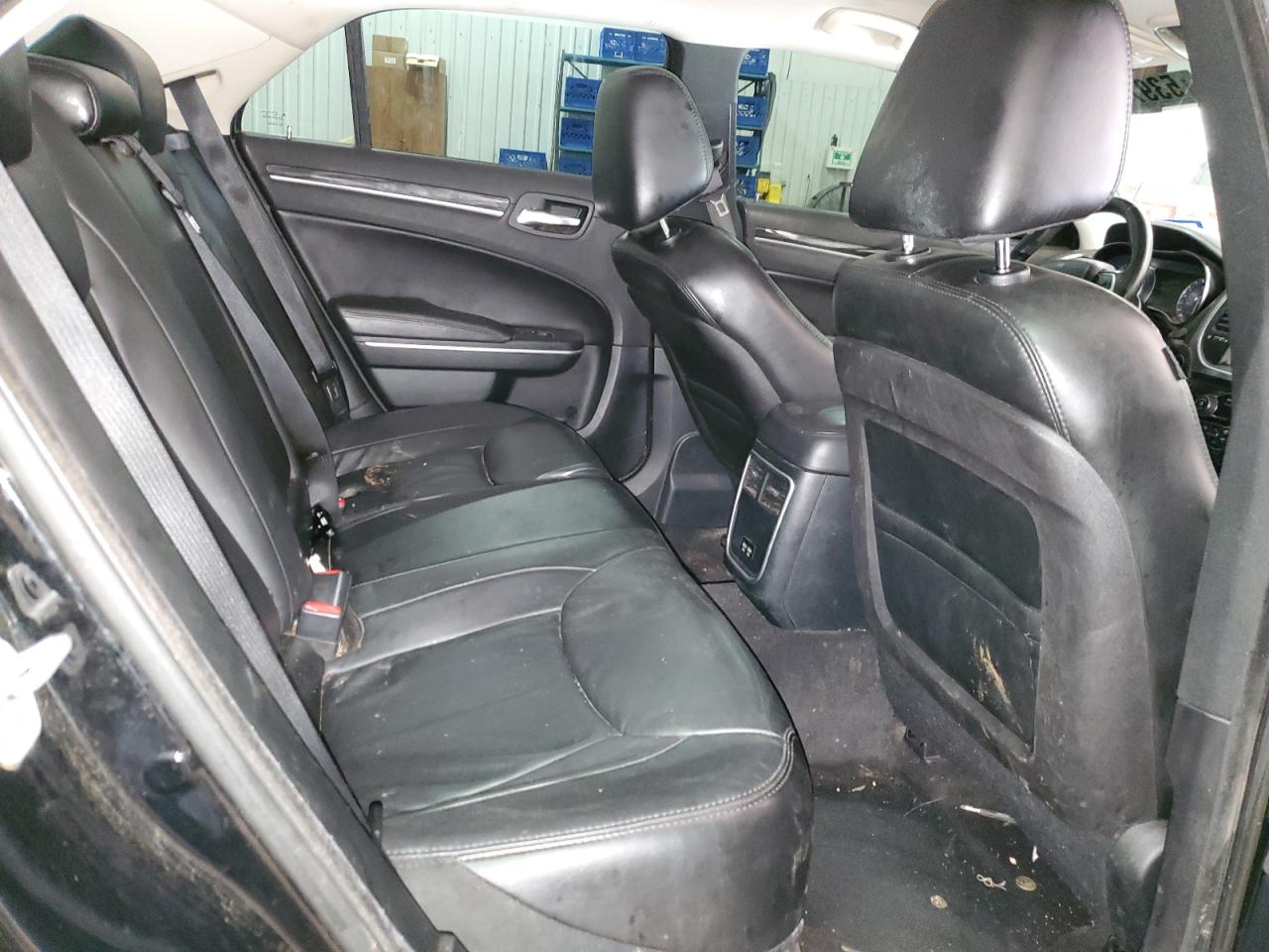 2C3CCAAG8JH160151 2018 Chrysler 300 Touring