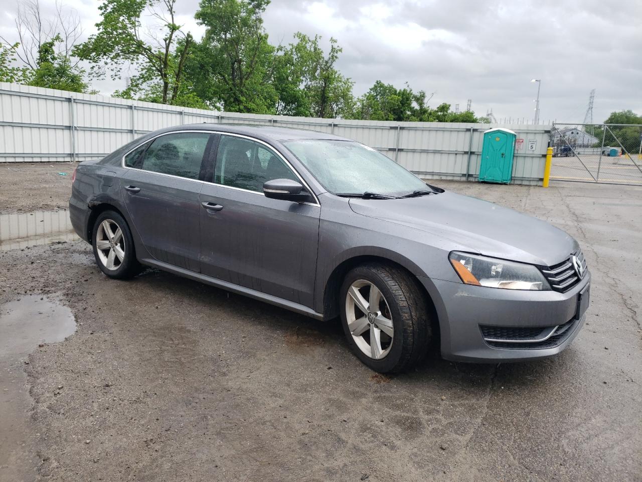 1VWBP7A3XDC017590 2013 Volkswagen Passat Se