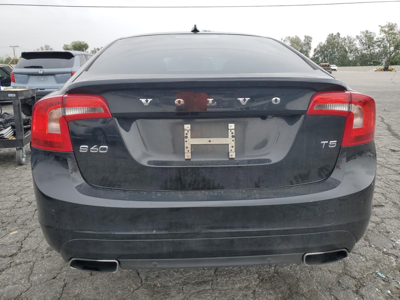 YV126MFD7F2318276 2015 Volvo S60 Platinum