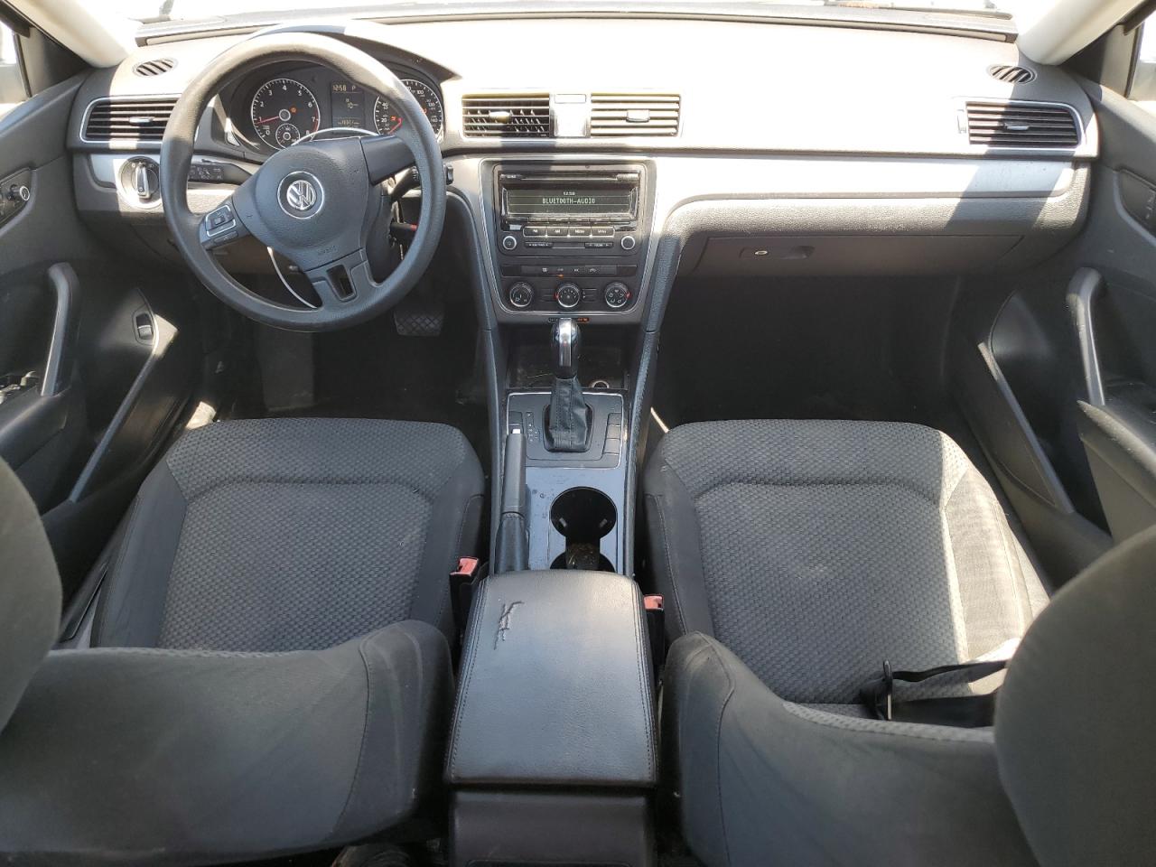 1VWAP7A38DC047103 2013 Volkswagen Passat S