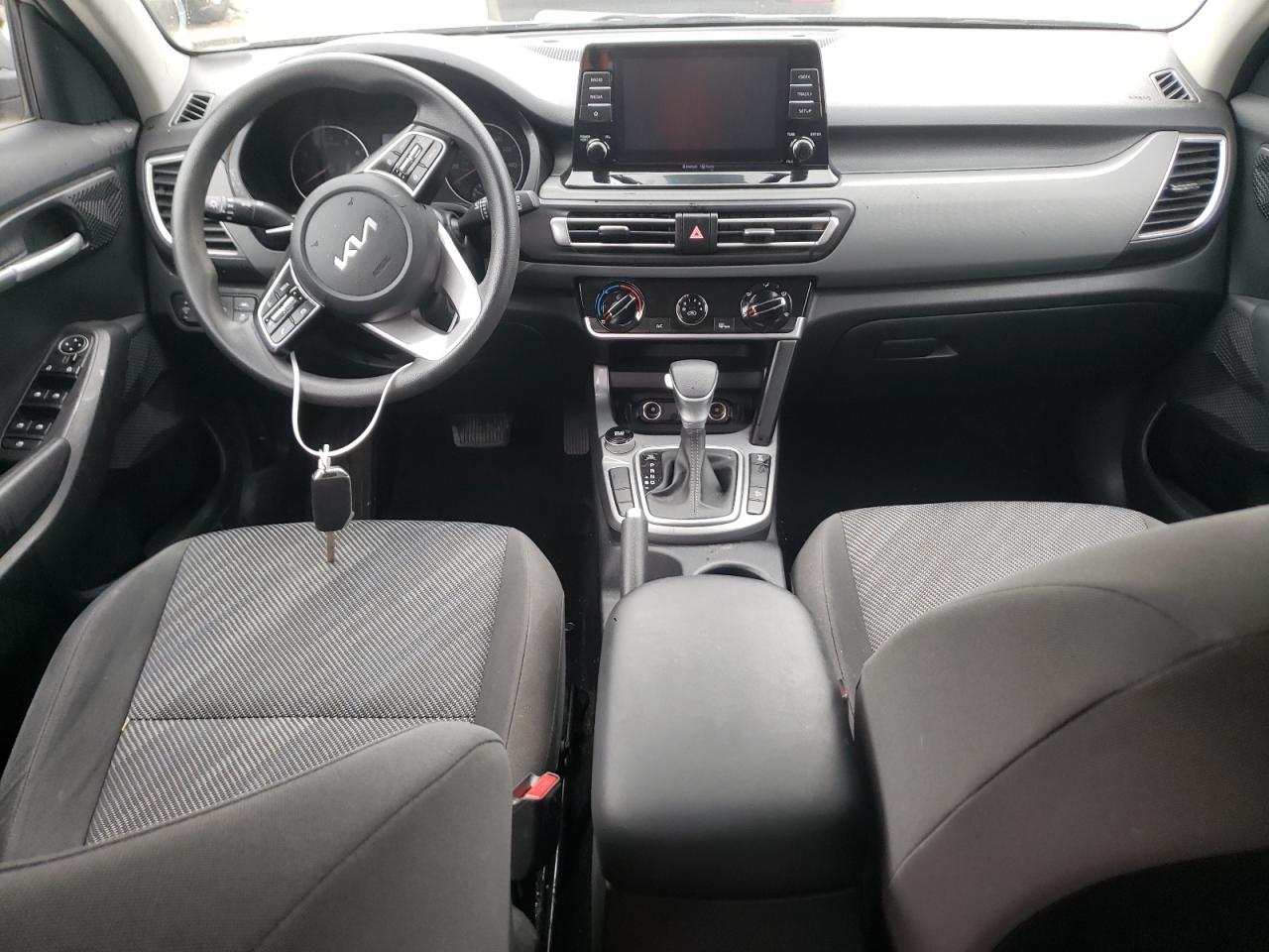 KNDEPCAA4P7425345 2023 Kia Seltos Lx