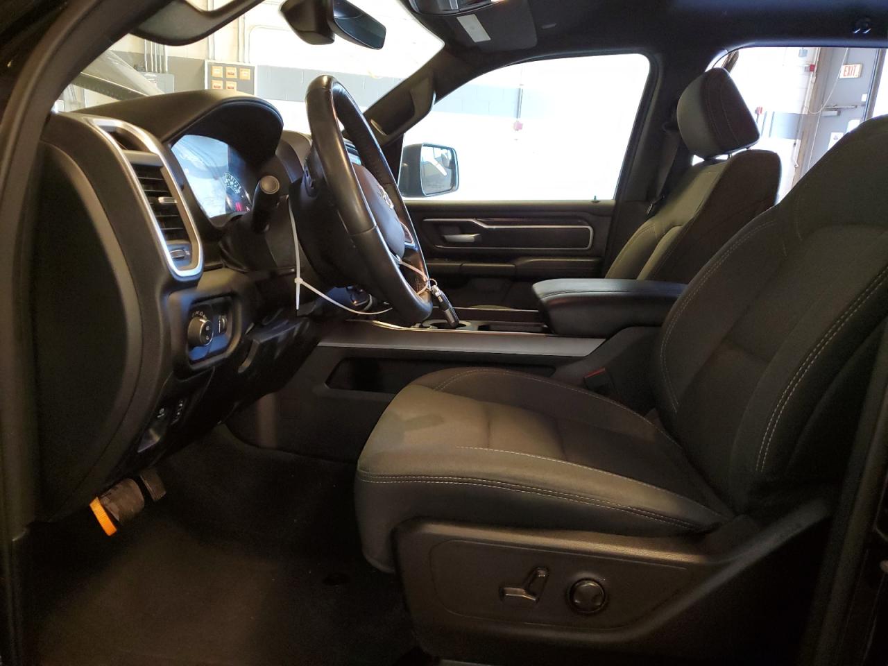 1C6RRFFG3NN361230 2022 Ram 1500 Big Horn/Lone Star