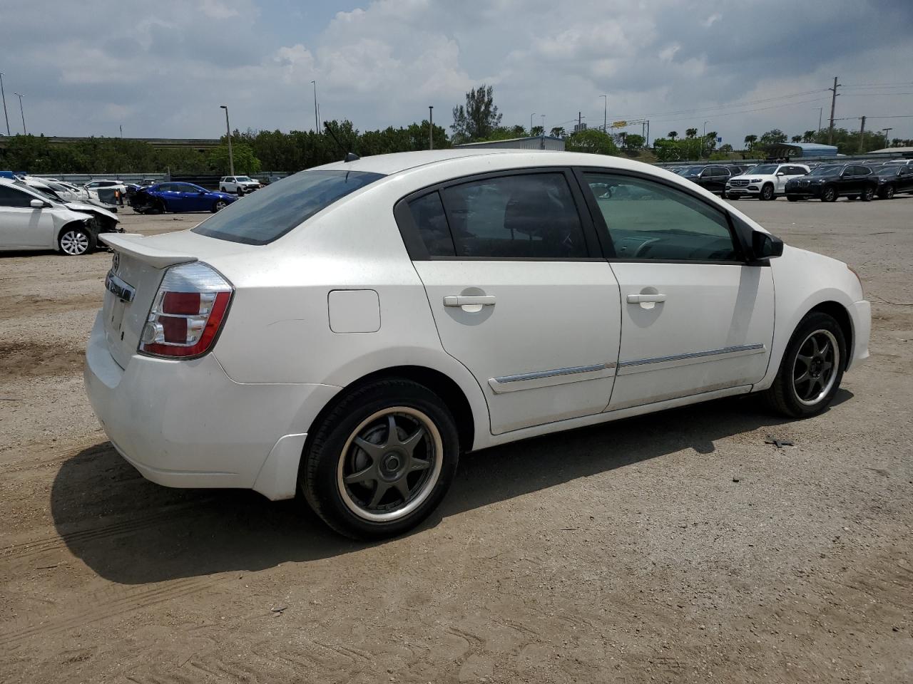 2012 Nissan Sentra 2.0 vin: 3N1AB6AP5CL632001