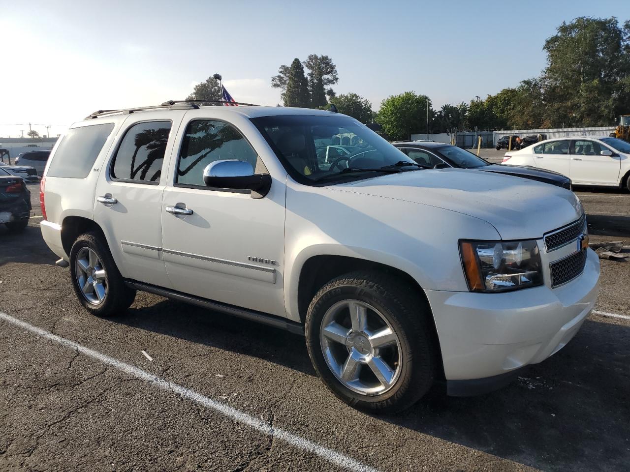 1GNSCCE03ER131380 2014 Chevrolet Tahoe C1500 Ltz