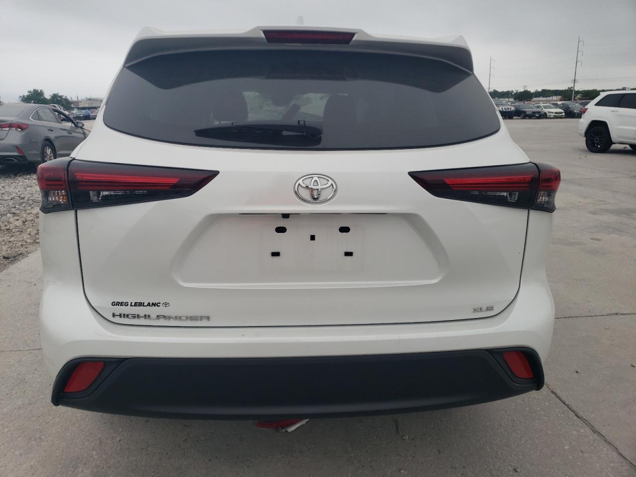 5TDKDRAH0RS052874 2024 Toyota Highlander Le