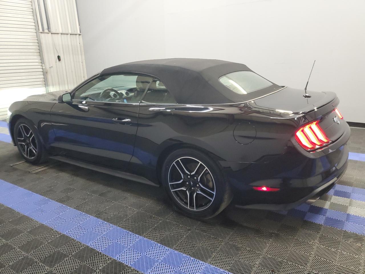2022 Ford Mustang vin: 1FATP8UH0N5120520