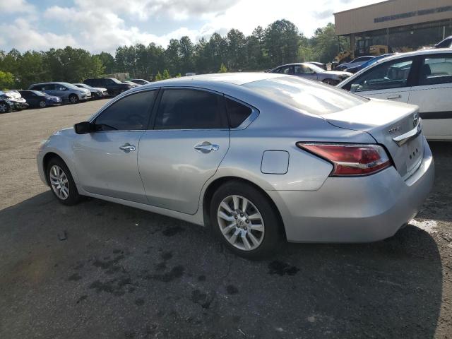2015 Nissan Altima - Image 2
