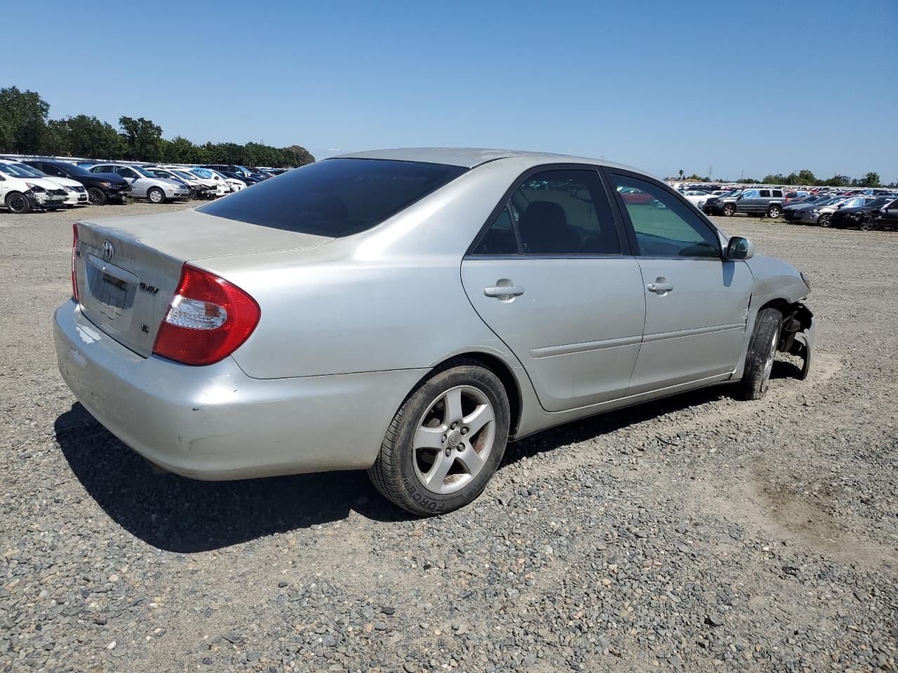 4T1BA32K44U501117 2004 Toyota Camry Se