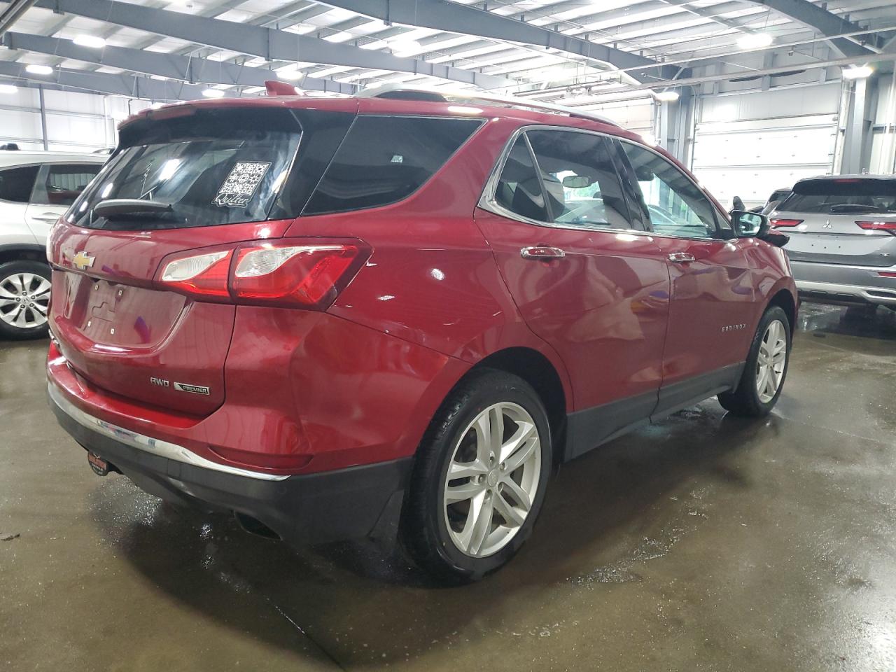 3GNAXWEX2JS549743 2018 Chevrolet Equinox Premier