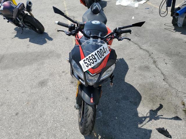 2017 APRILIA TUONO V4 1 ZD4KGU006HS000195