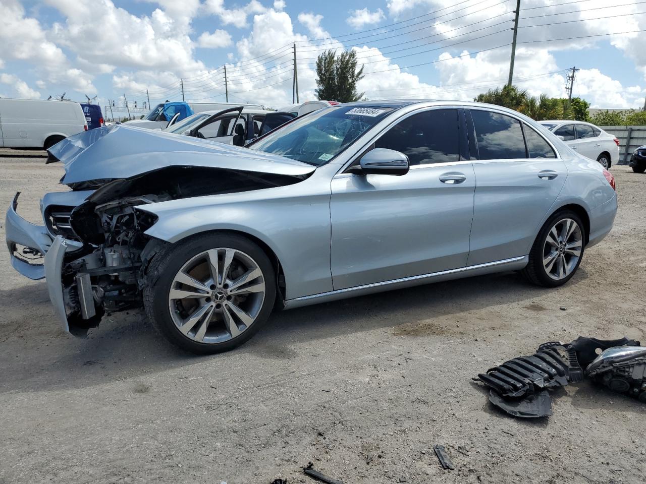 55SWF4JB6HU215569 2017 Mercedes-Benz C 300