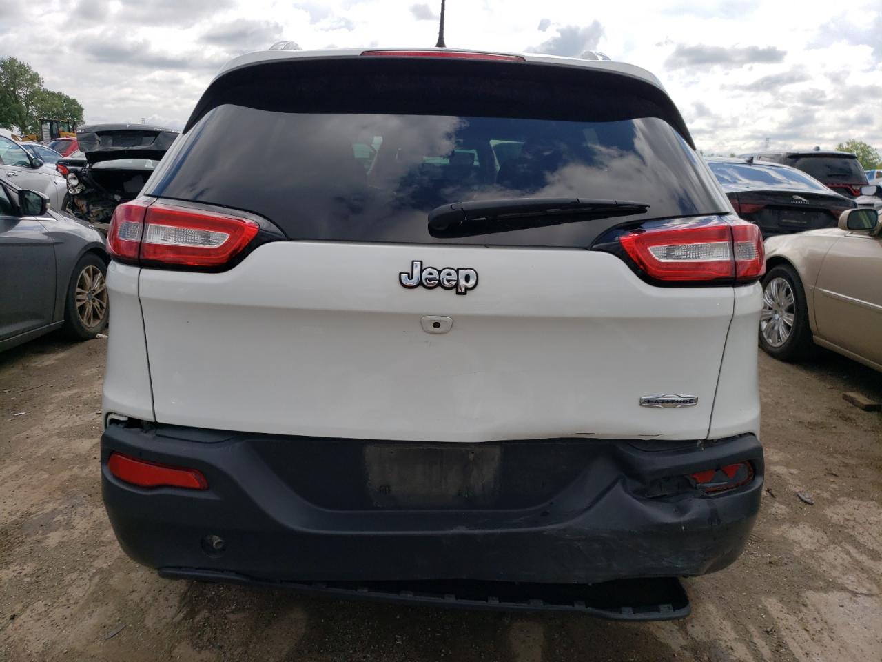 1C4PJLLBXJD584380 2018 Jeep Cherokee Latitude Plus