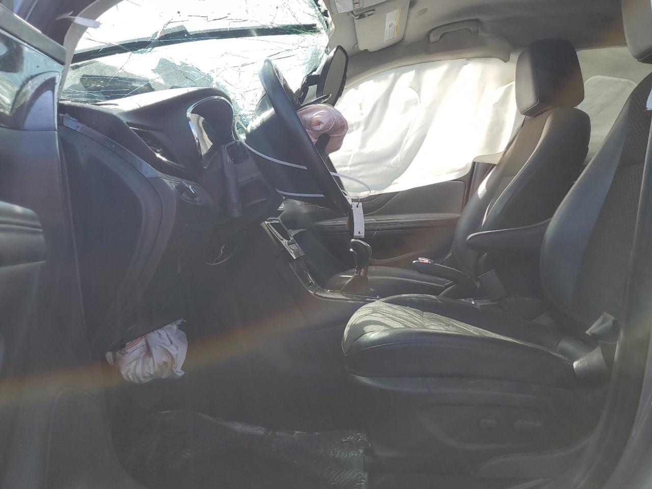 KL4CJASB0KB846385 2019 Buick Encore Preferred