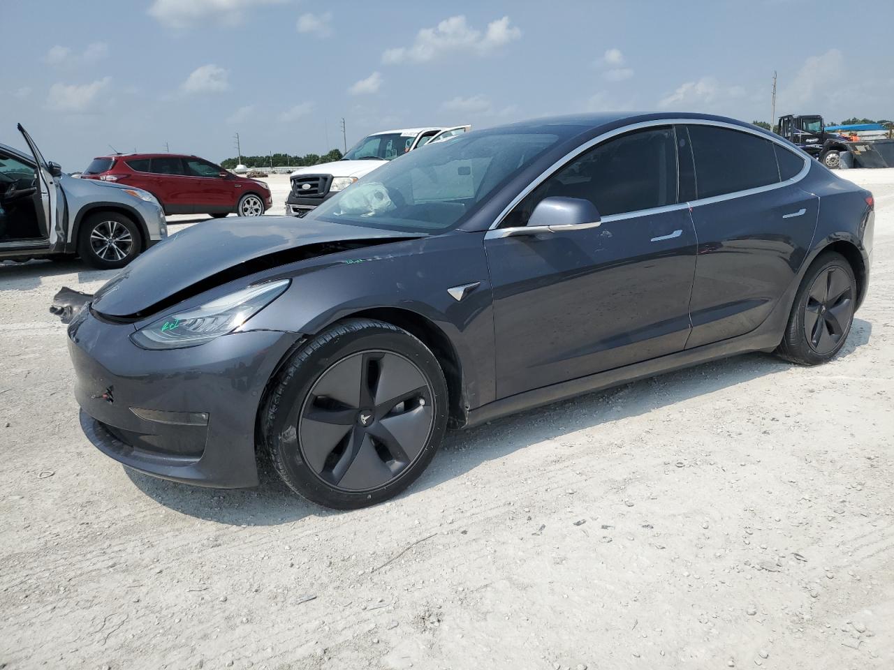 5YJ3E1EA8KF307586 2019 Tesla Model 3