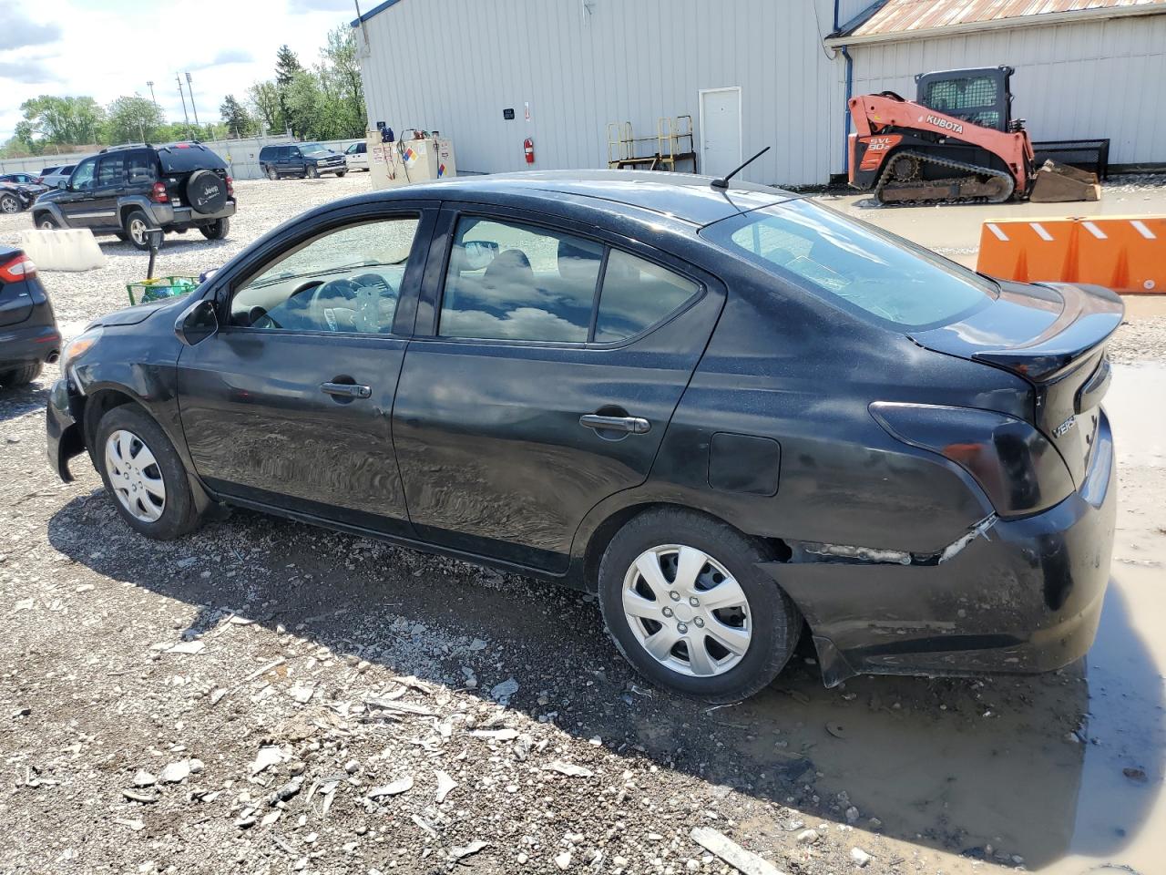 Lot #2921498777 2018 NISSAN VERSA S