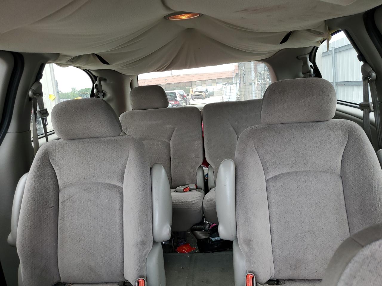 2C8GP74L32R651881 2002 Chrysler Town & Country Ex