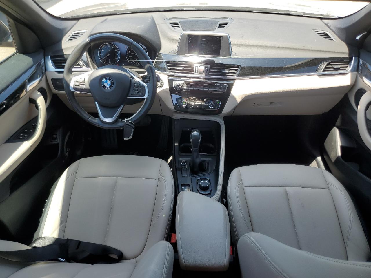 WBXHU7C36J5L05886 2018 BMW X1 Sdrive28I