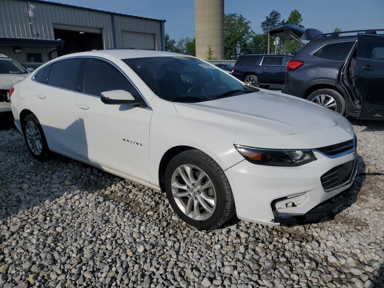 2018 Chevrolet Malibu Lt vin: 1G1ZD5ST6JF192239