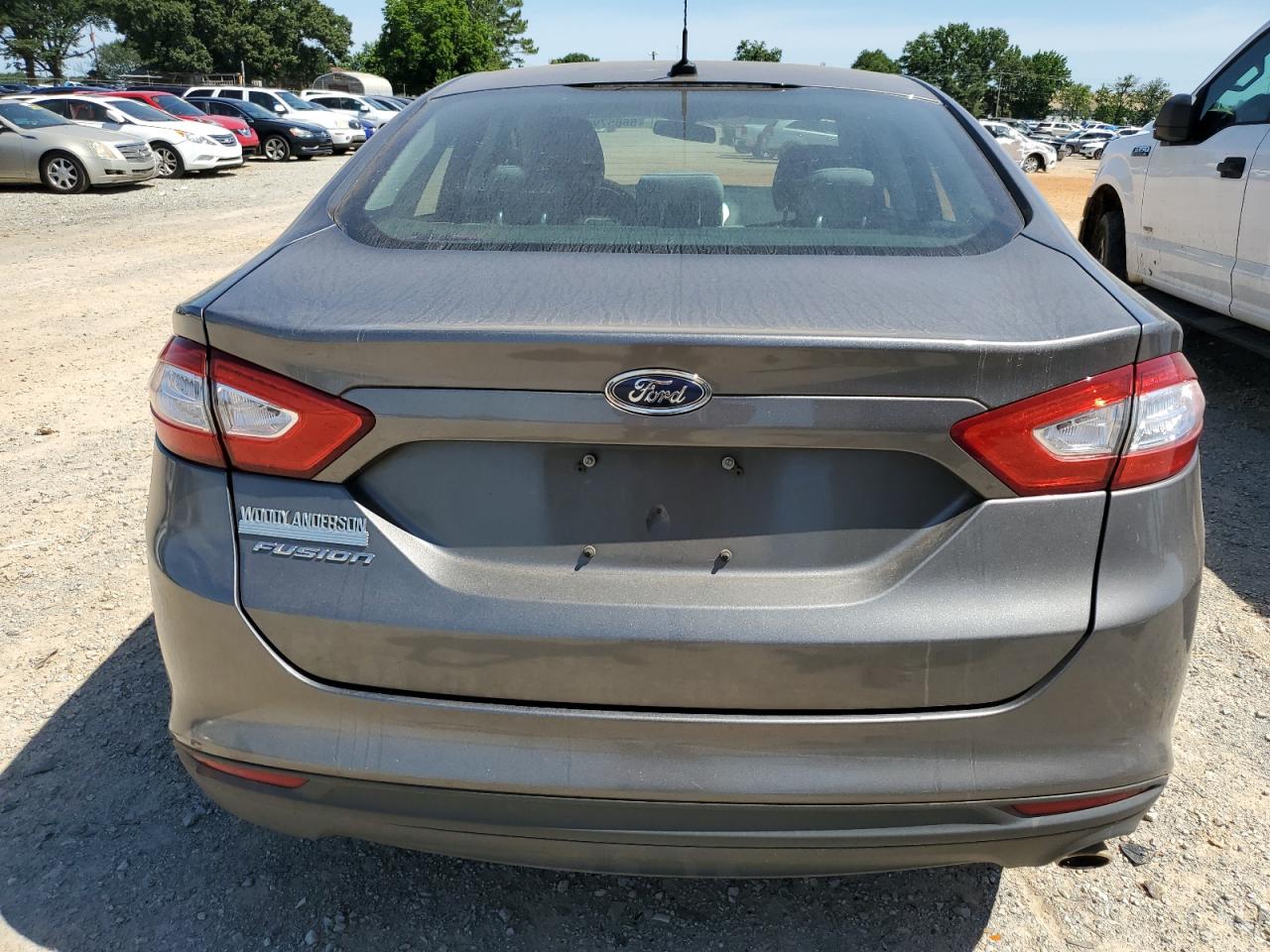 2014 Ford Fusion S vin: 3FA6P0G77ER368097