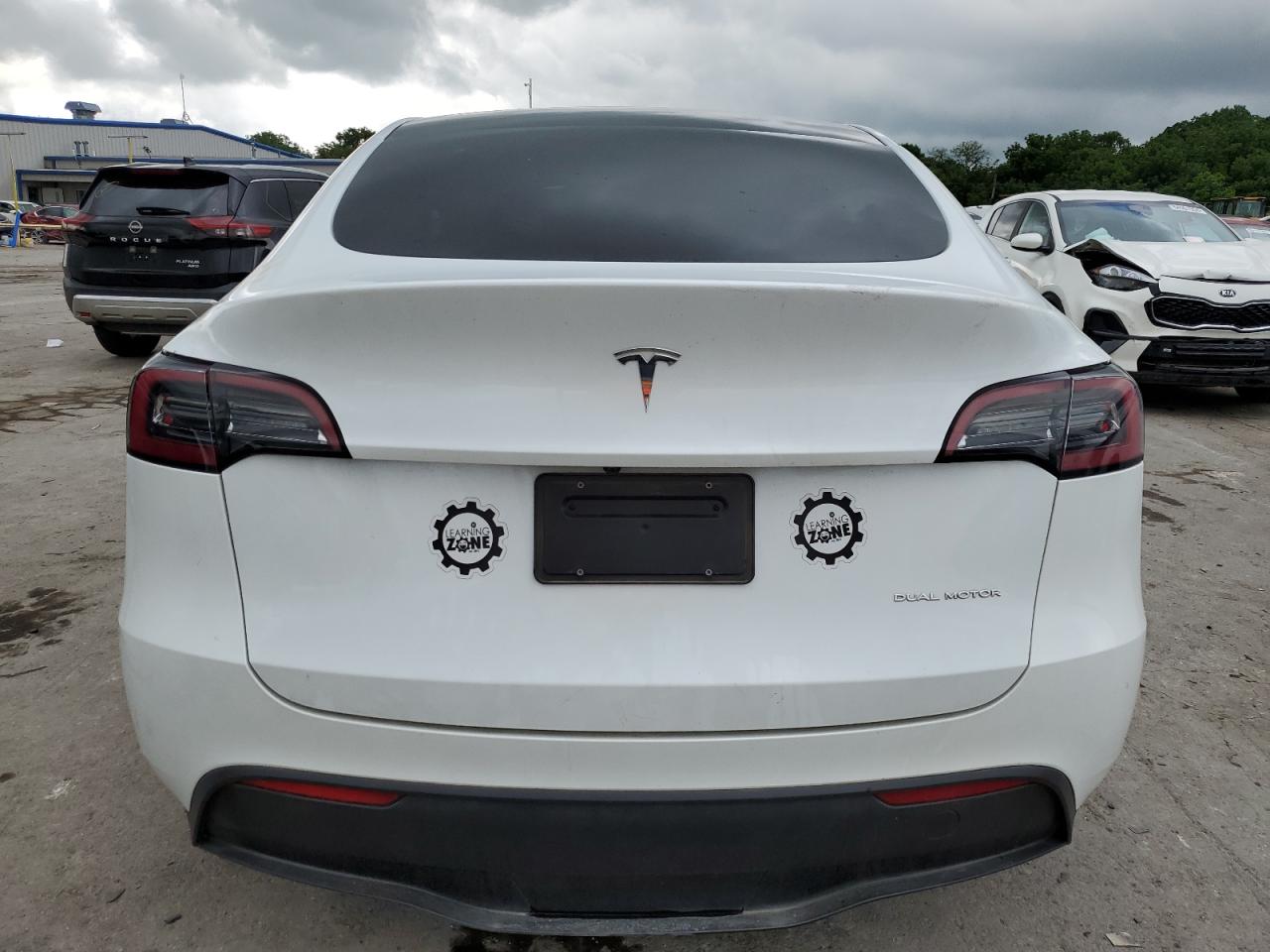 7SAYGDEE1PA087526 2023 Tesla Model Y