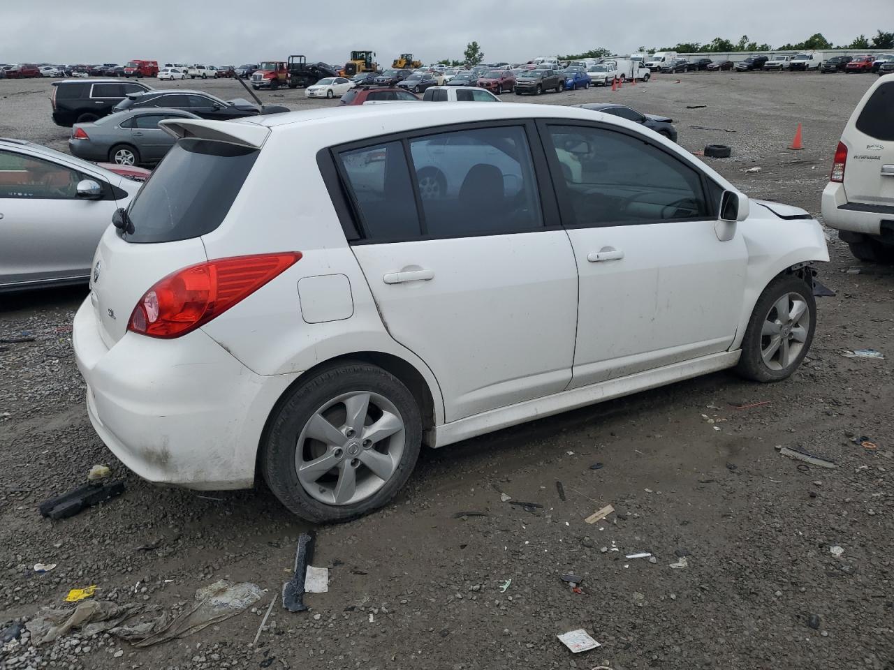 Lot #3031432895 2012 NISSAN VERSA S