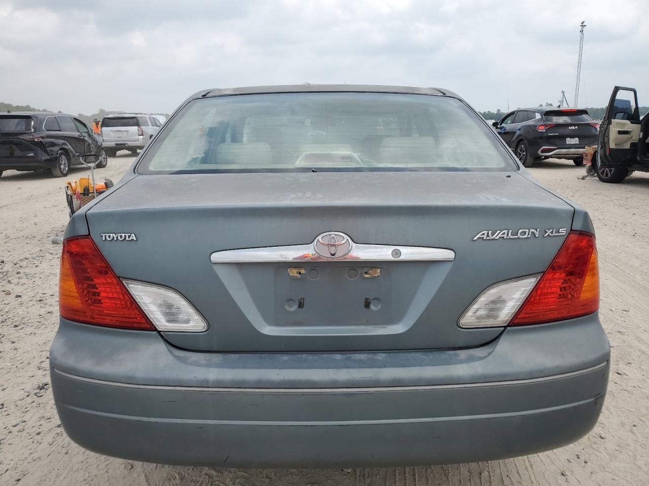 4T1BF28B52U197697 2002 Toyota Avalon Xl