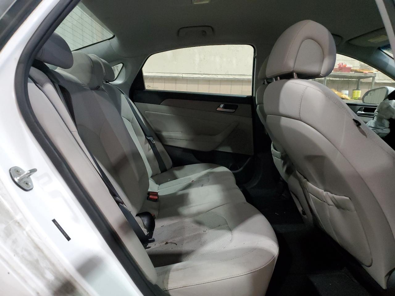 5NPE24AF0FH218235 2015 Hyundai Sonata Se