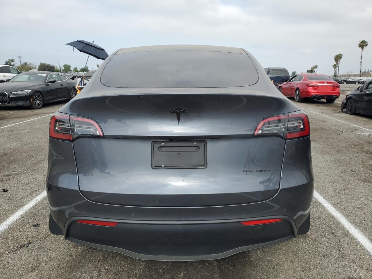 7SAYGDEE5NF313549 2022 Tesla Model Y