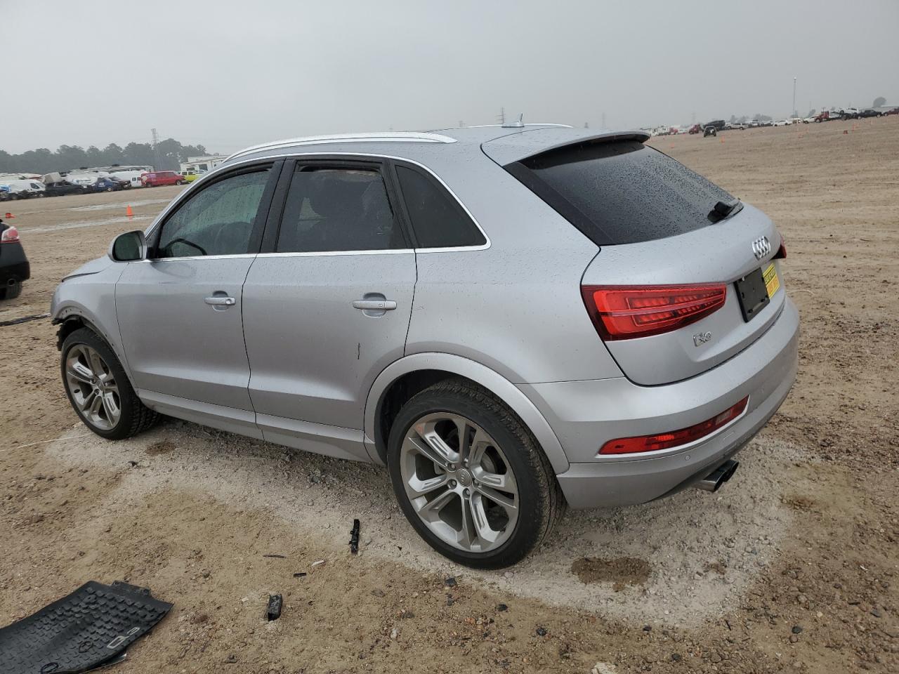 WA1HCCFSXHR010637 2017 Audi Q3 Premium Plus