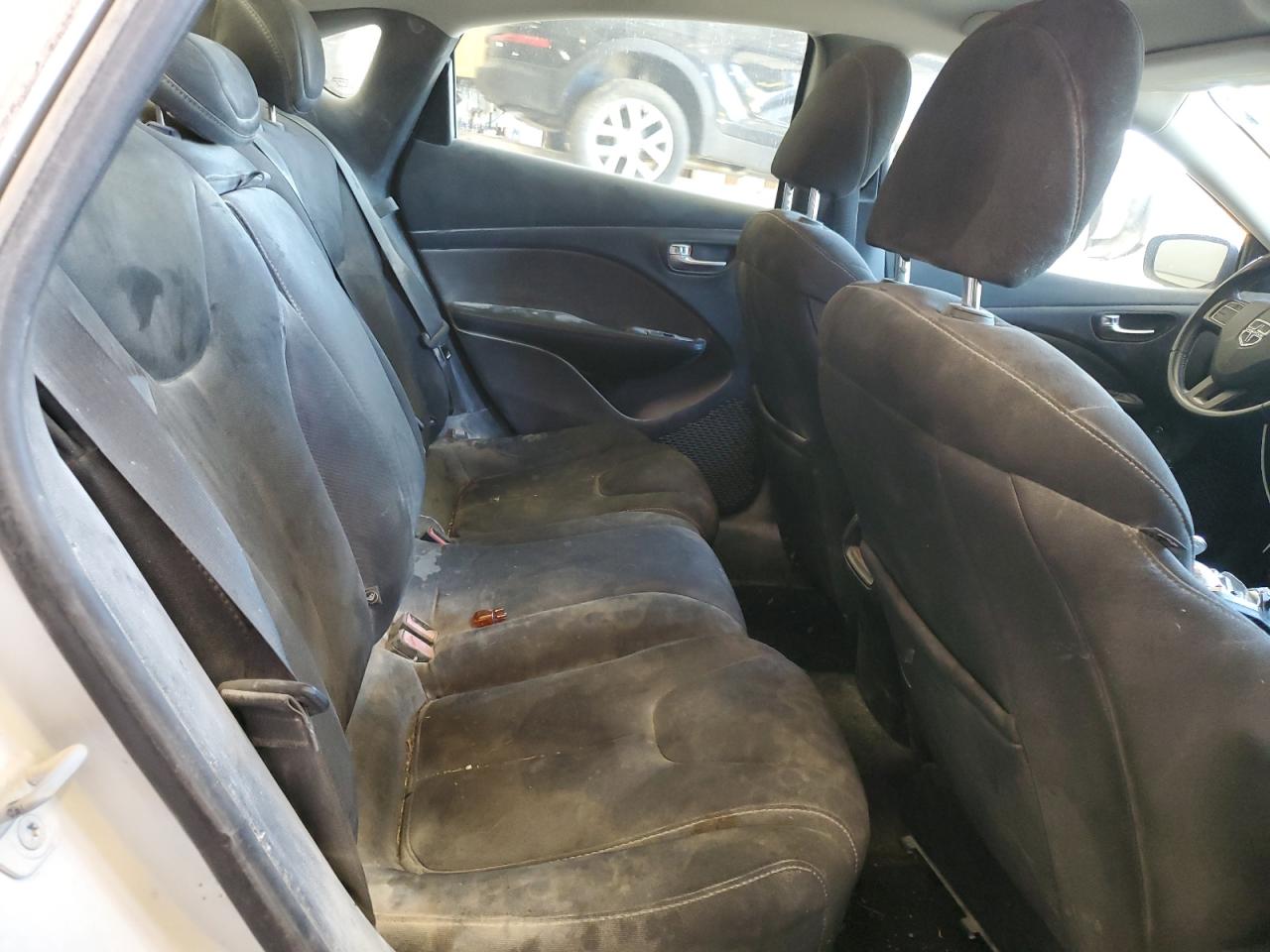 1C3CDFBA3DD148043 2013 Dodge Dart Sxt