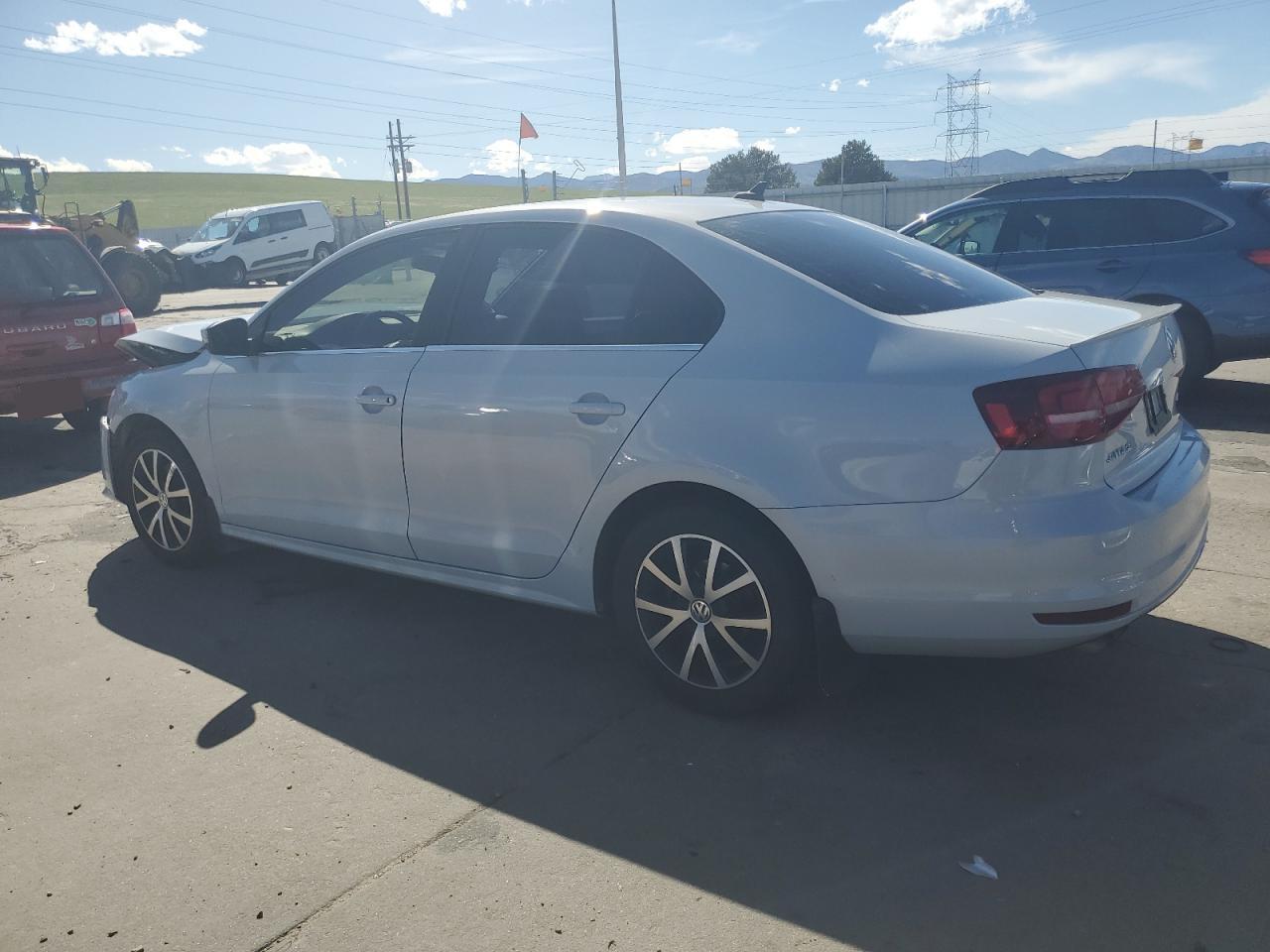 2017 Volkswagen Jetta Se vin: 3VWDB7AJ3HM312914