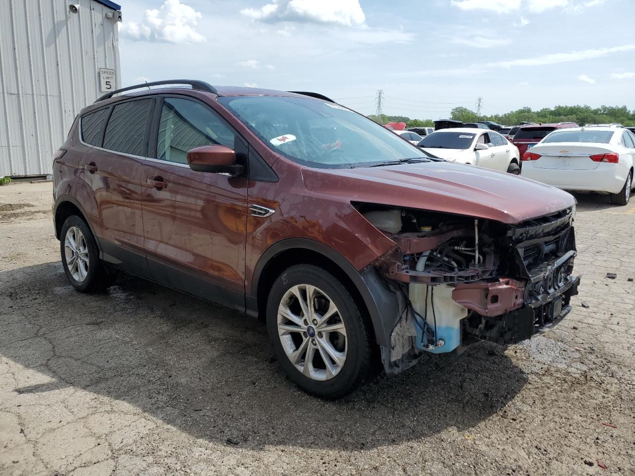 1FMCU0HD2JUB05007 2018 Ford Escape Sel