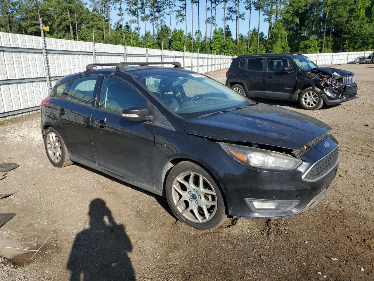 2015 Ford Focus Se vin: 1FADP3K20FL321594