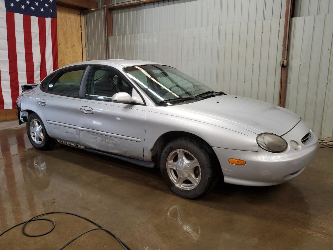 1FAFP53UXXG236888 1999 Ford Taurus Se