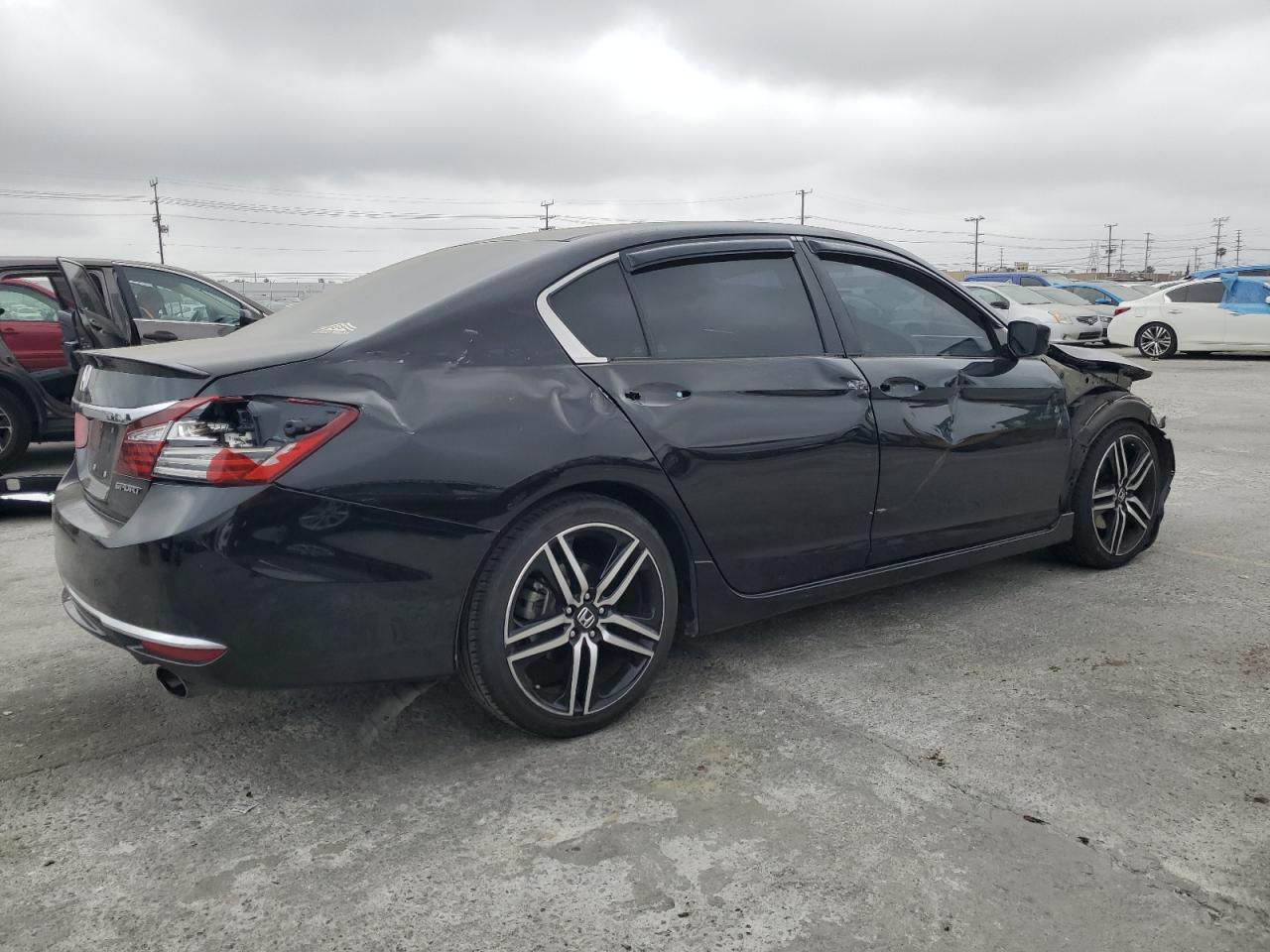 1HGCR2F5XHA055449 2017 Honda Accord Sport